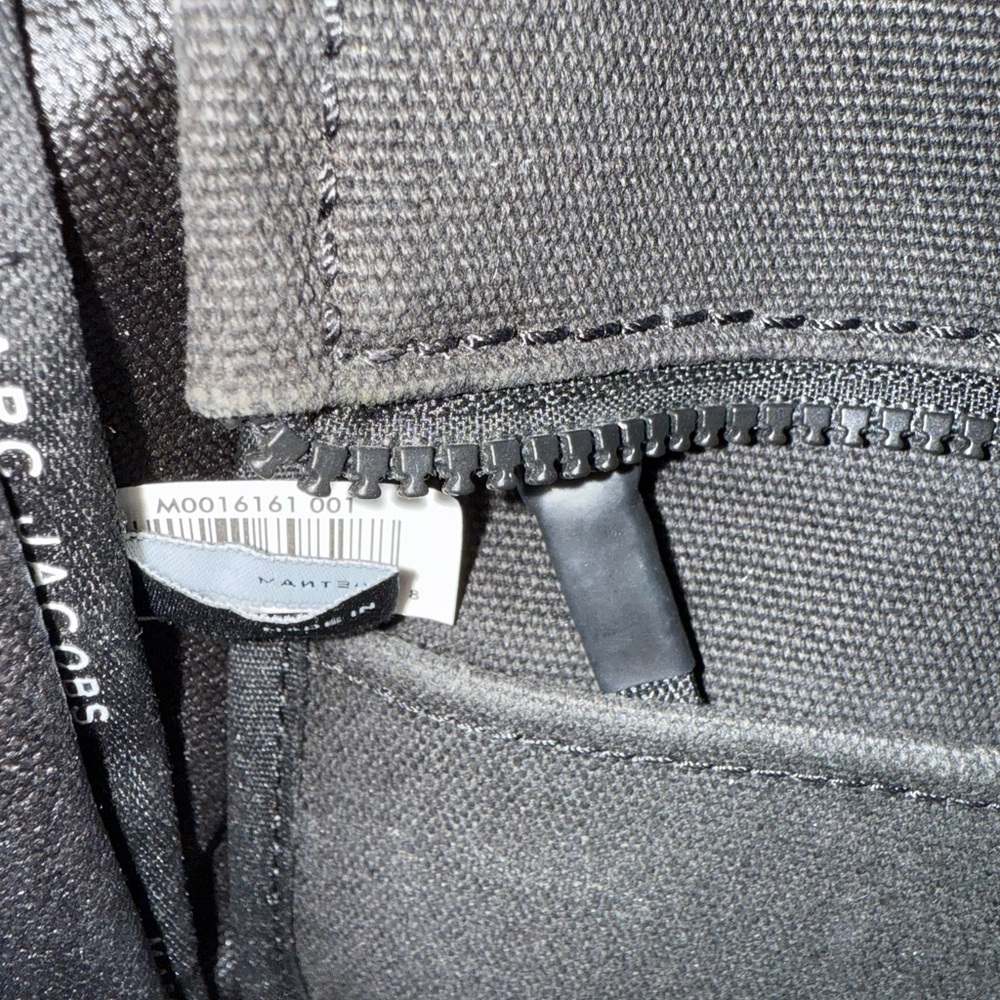 Marc Jacobs Black Canvas Tote💕 - Picture 5 of 5